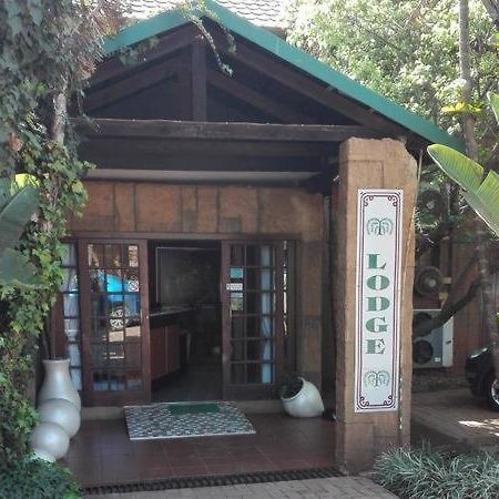Waterside Lodge Cc Piet Retief Dış mekan fotoğraf