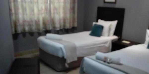 Waterside Lodge Cc Piet Retief Dış mekan fotoğraf